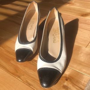 Vintage Salvatore Ferragamo Leather Heels 7.5